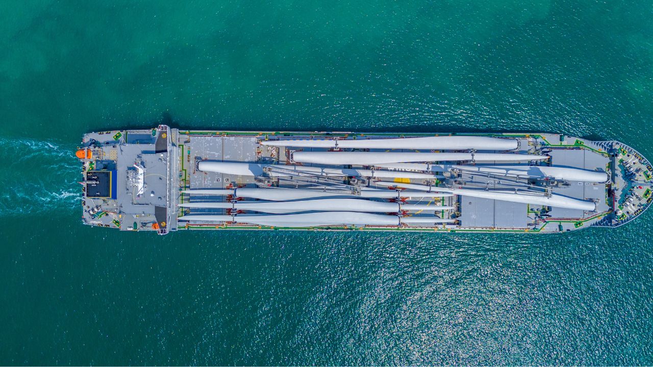 Cost Considerations in Heavy Freight Shipping