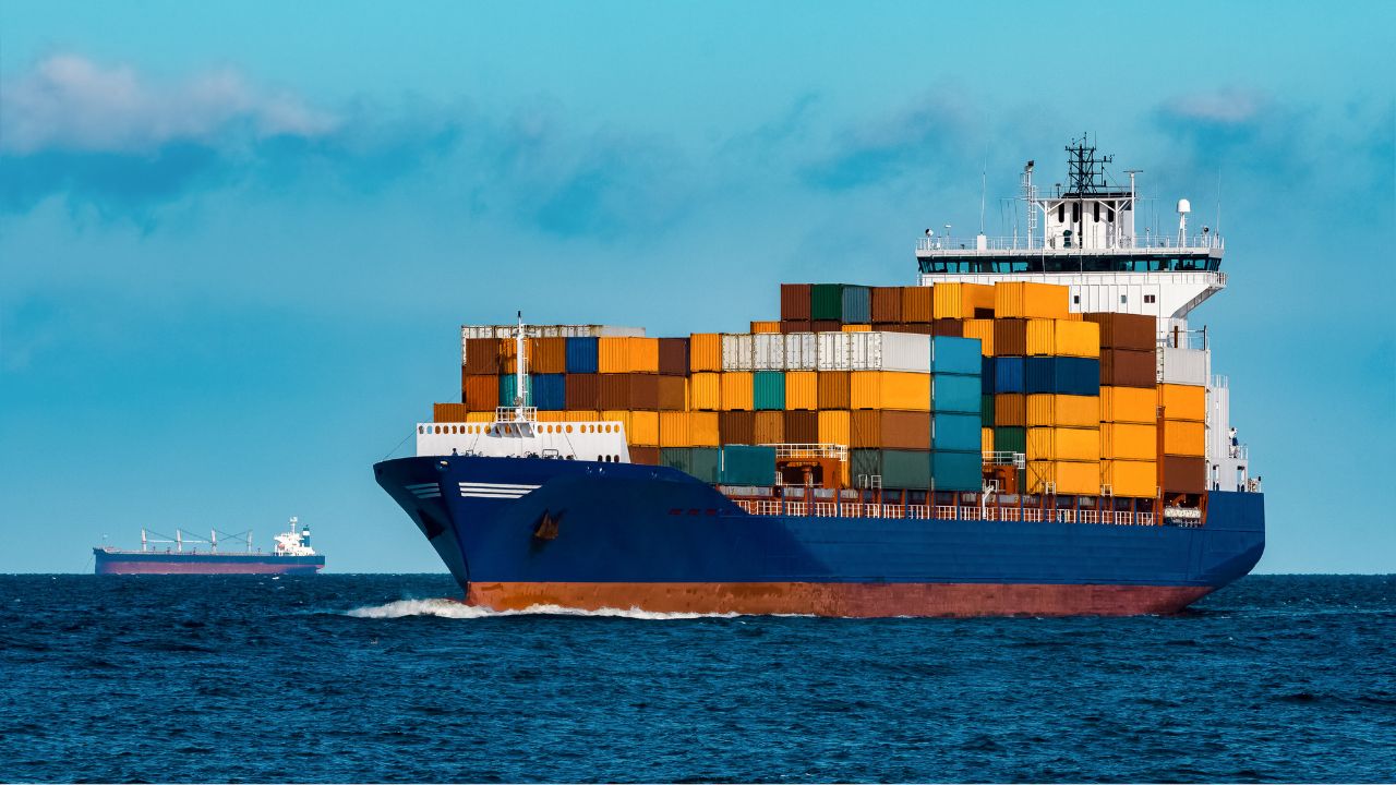 How to Choose the Cheapest Shipping Method to Canada