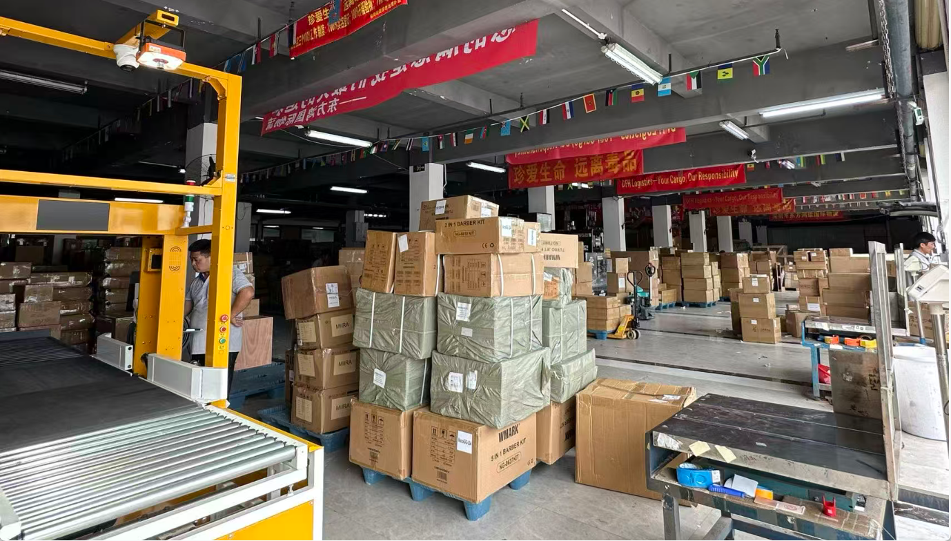 Shipping from China to Slovakia